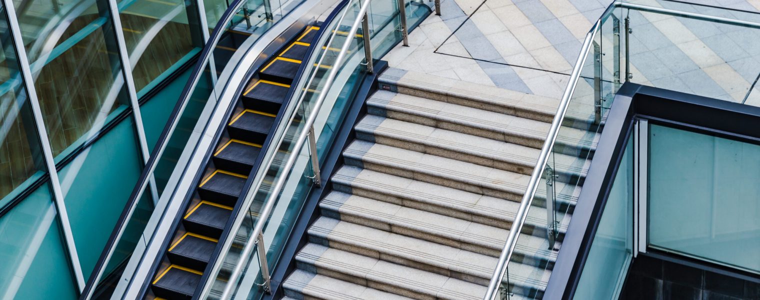 摄图网_500710682_商务大楼设施电梯楼梯(仅交流学习使用)(1)